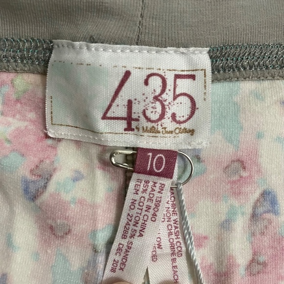 NWT Girl's 435 by Matilda Jane Floral Athletic Style Leggings SIZE 10 - Picture 7 of 7